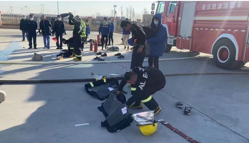 晟恒宇木業(yè)集團參加消防日大比武活動